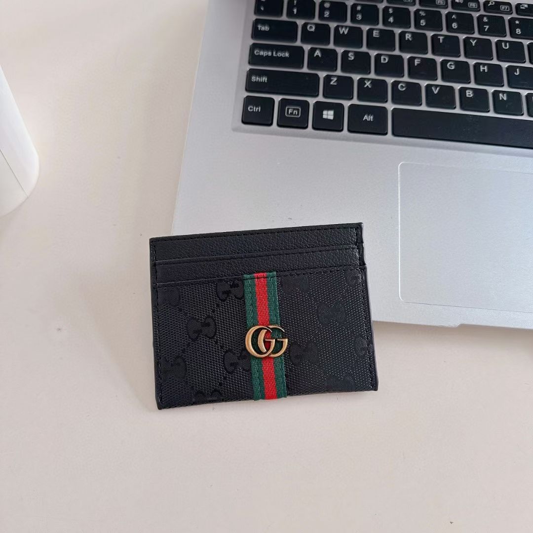 SlimVault Protective Card Case