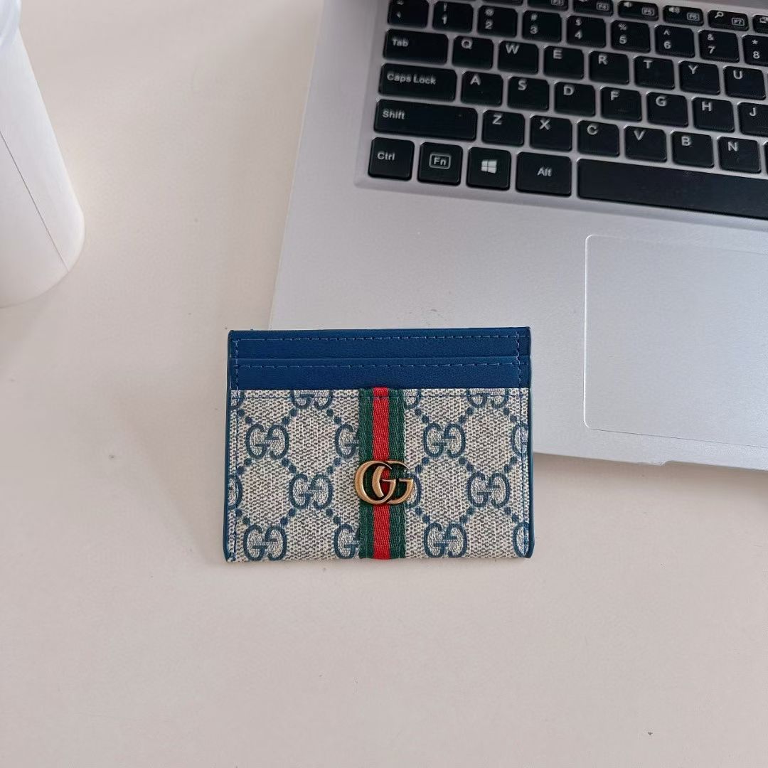 SlimVault Protective Card Case
