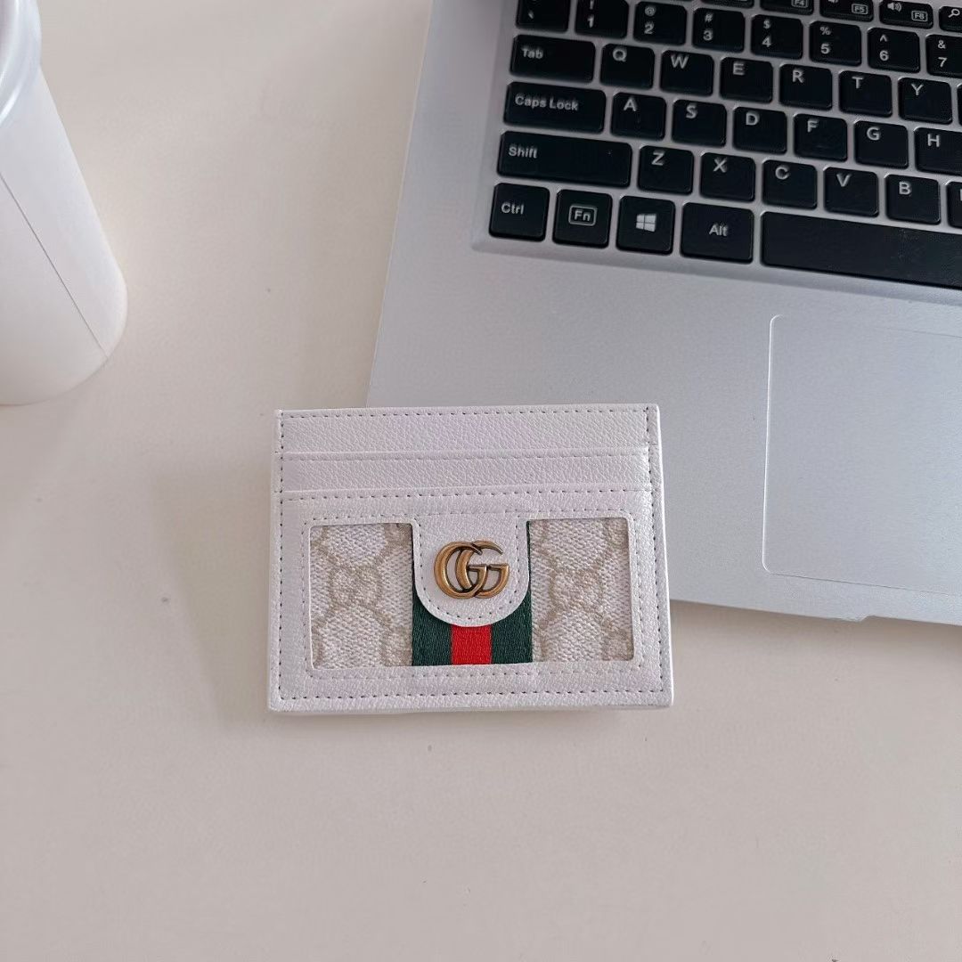 SlimVault Protective Card Case