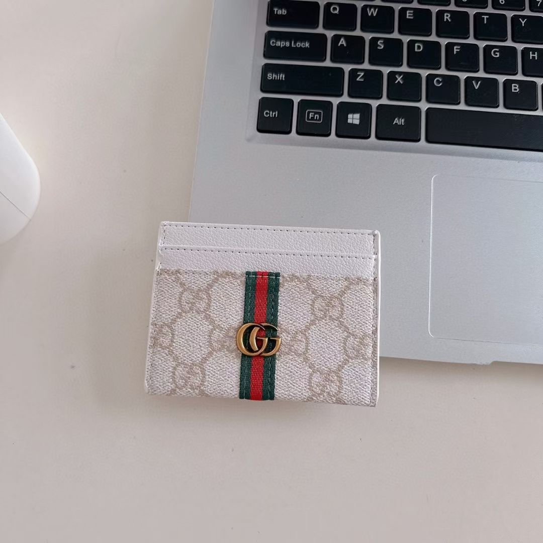 SlimVault Protective Card Case