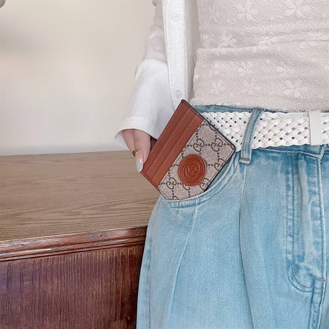 Classic Elegant Card Storage Wallet Case