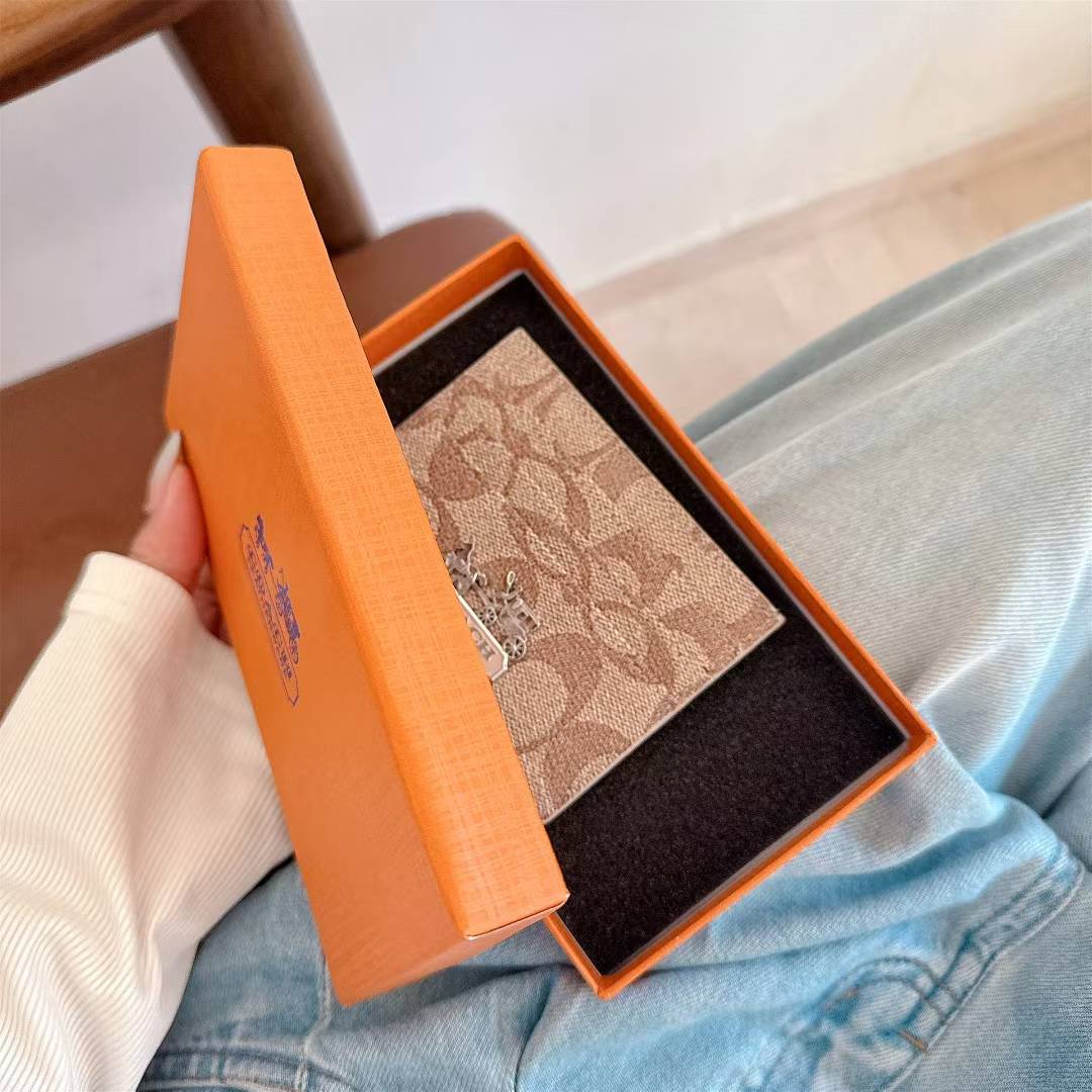 Luxury Minimalist Business Card Holder Case