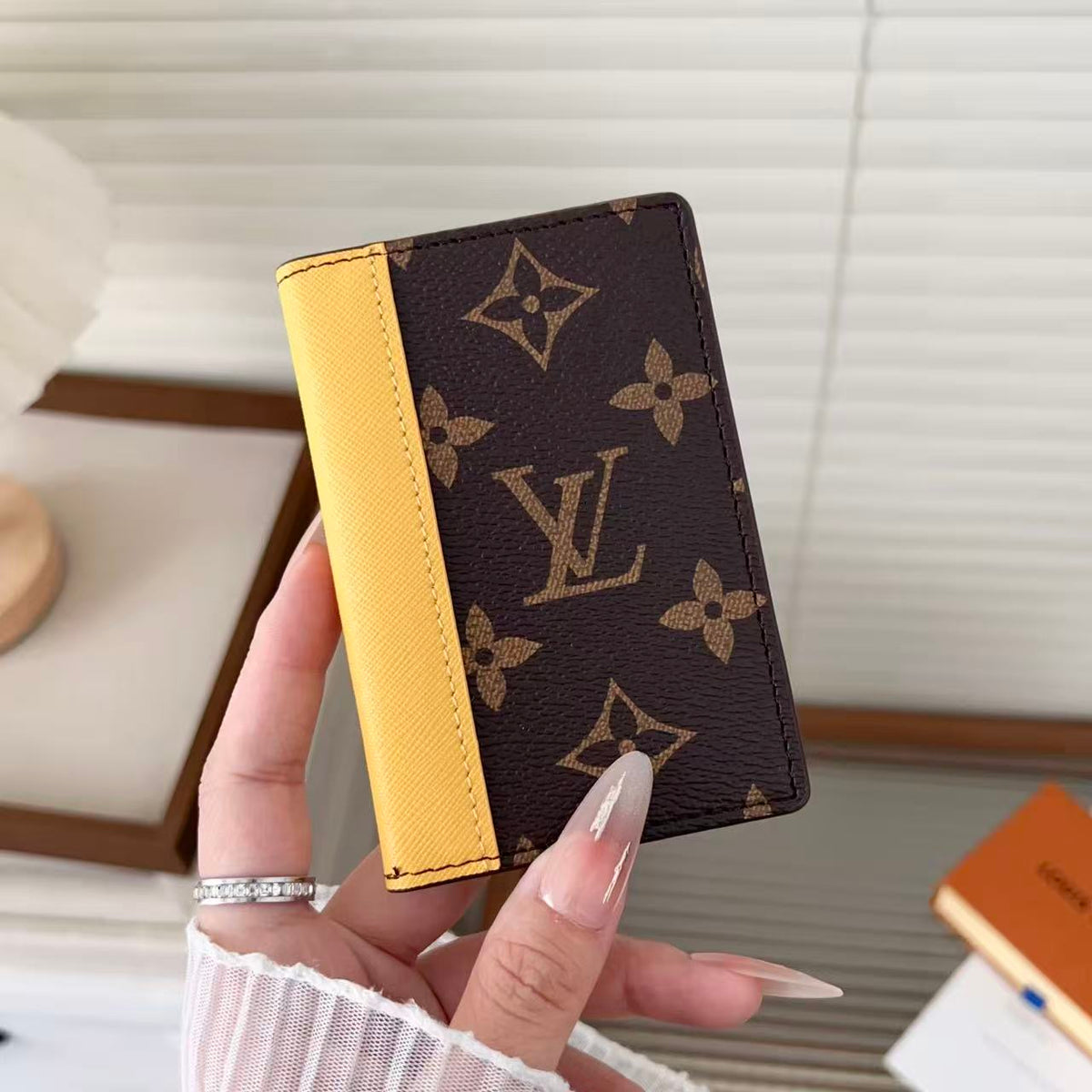 Anti-Scratch Durable Card Storage Case | Slim Leather Wallet Card Holder