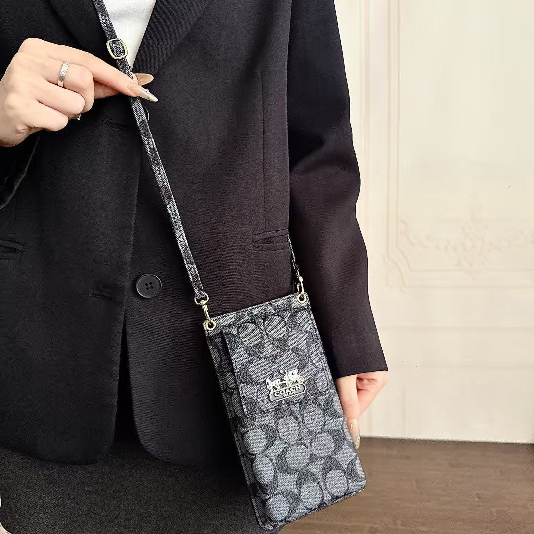 Luxury Crossbody Bags by Yebo Fashion