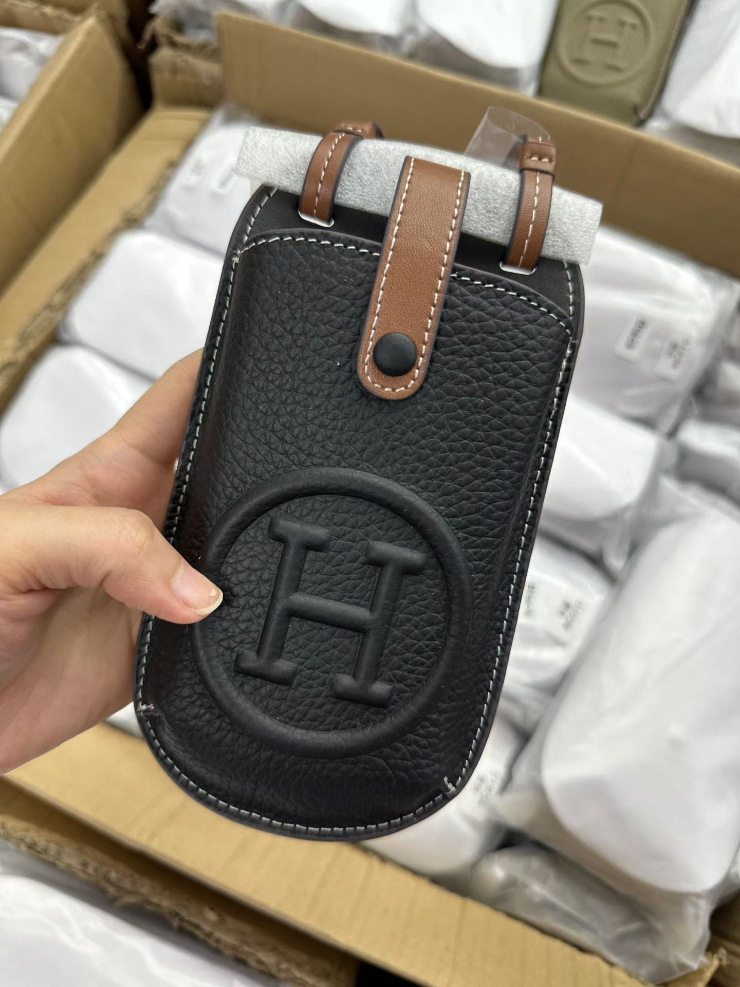 Luxury Crossbody Bags by Yebo Fashion