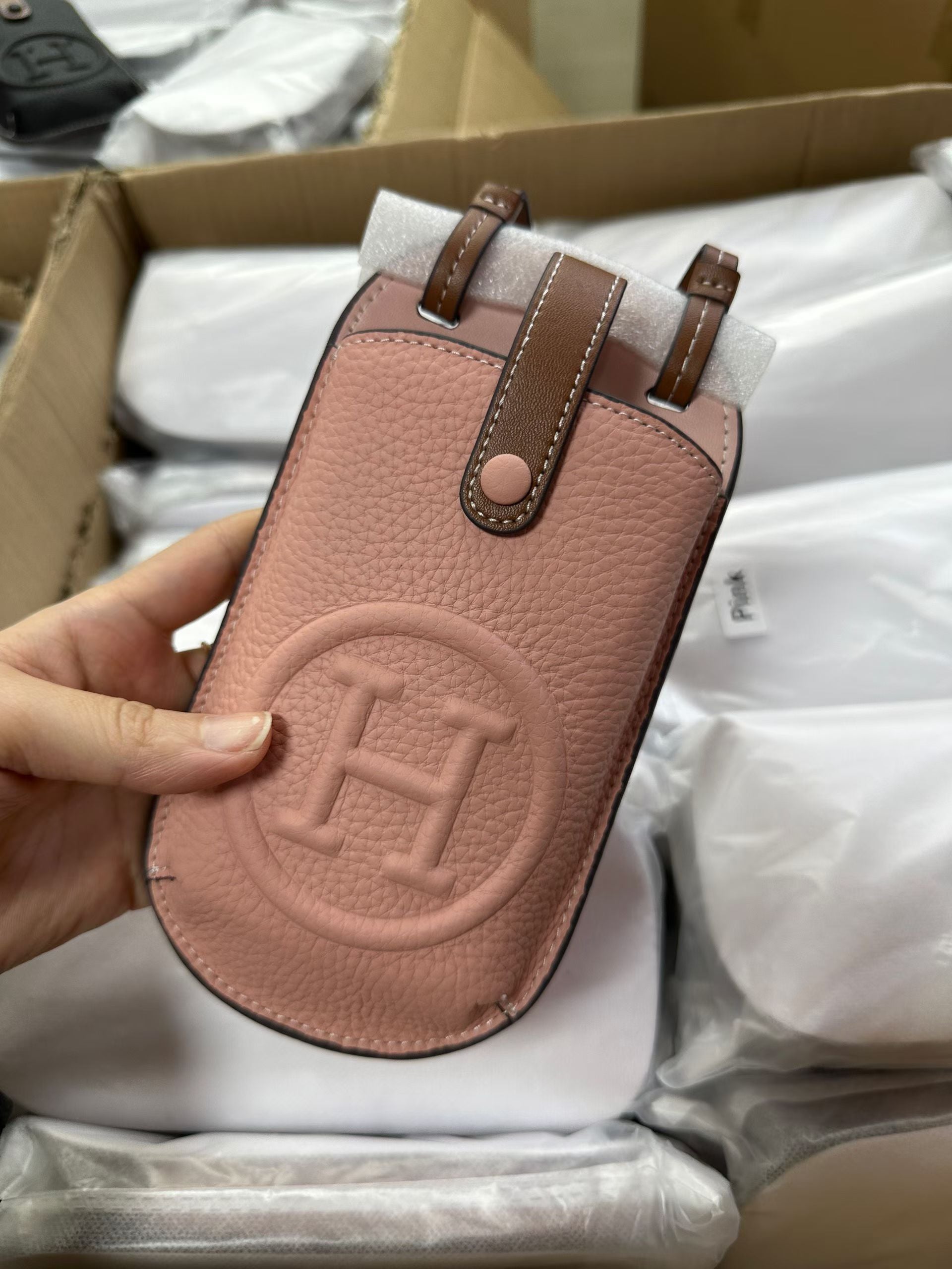 Luxury Crossbody Bags by Yebo Fashion