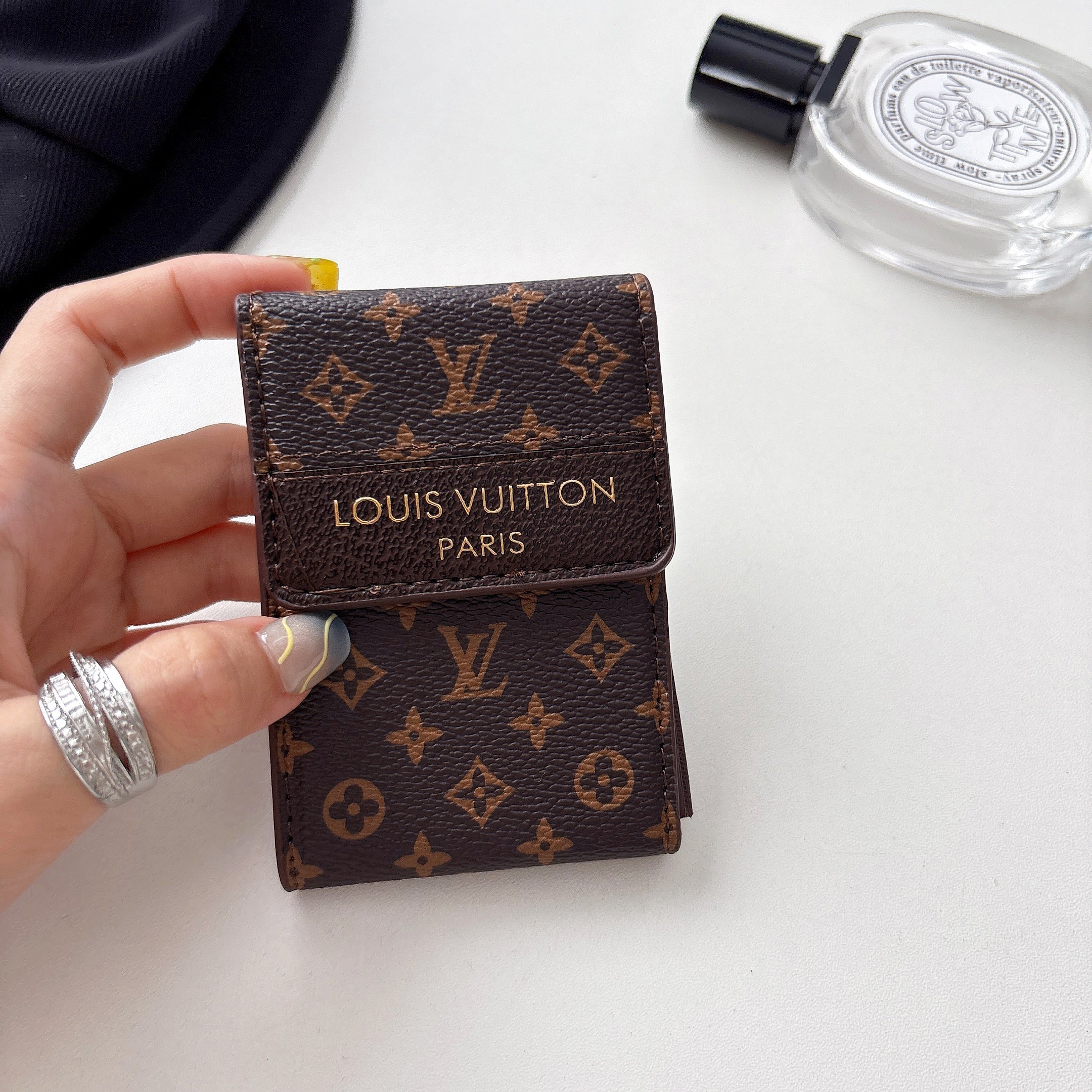 Luxurious Card Cases