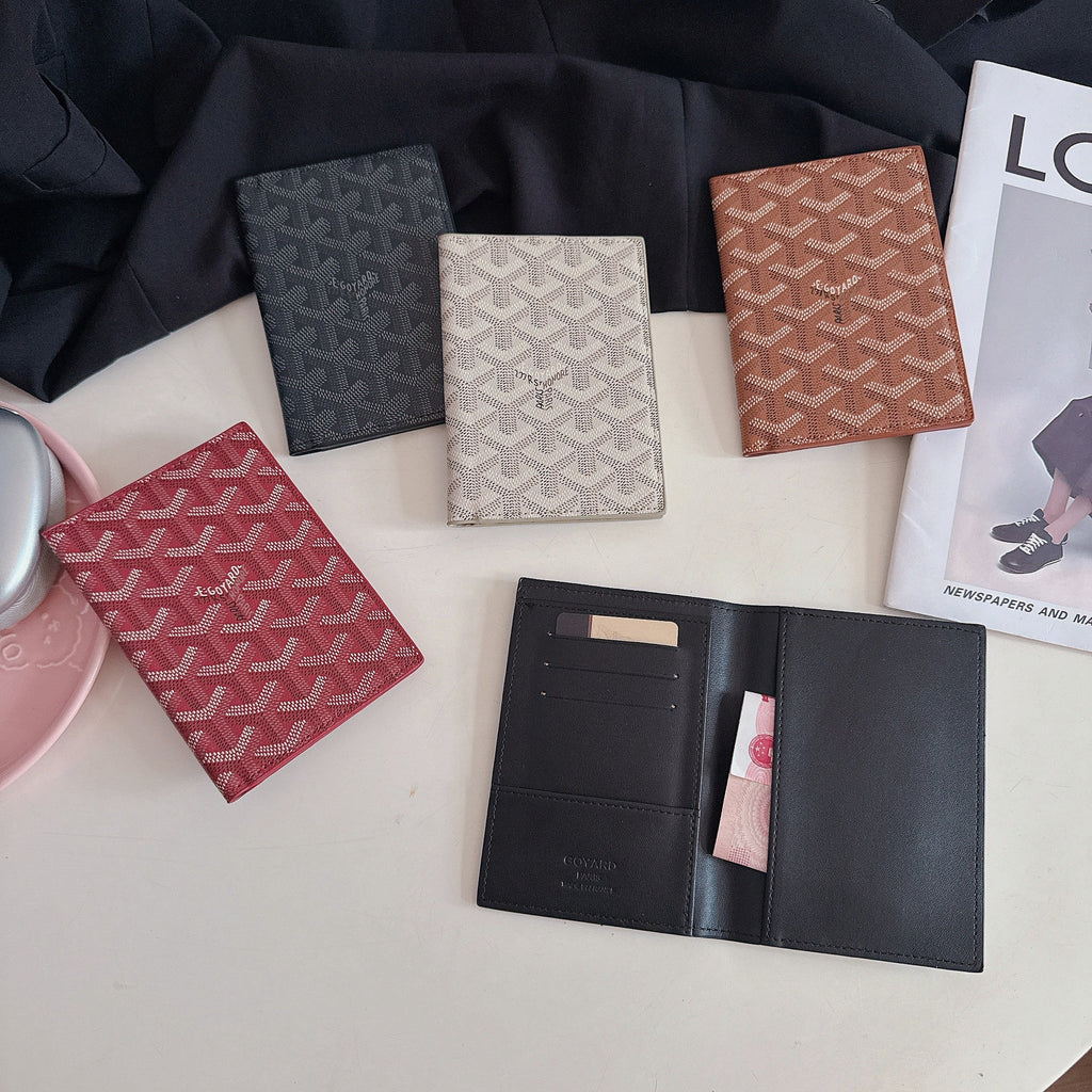 Classic Leather Touch Card Case