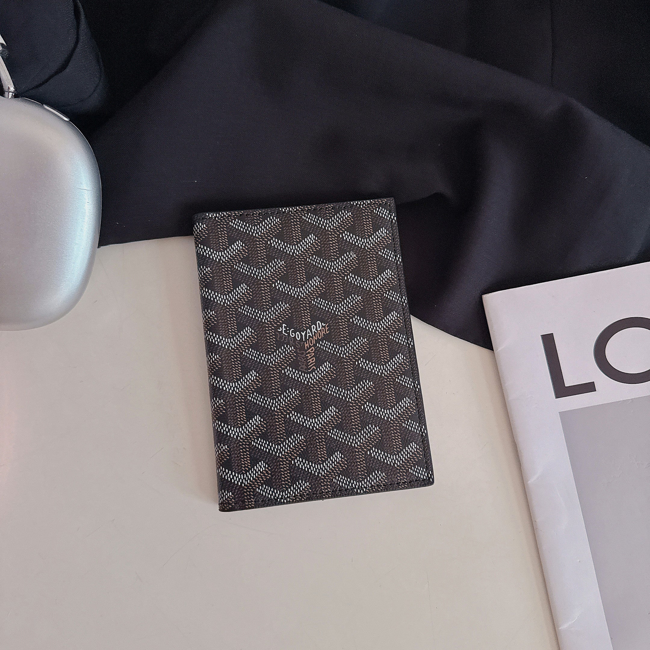 Classic Leather Touch Card Case