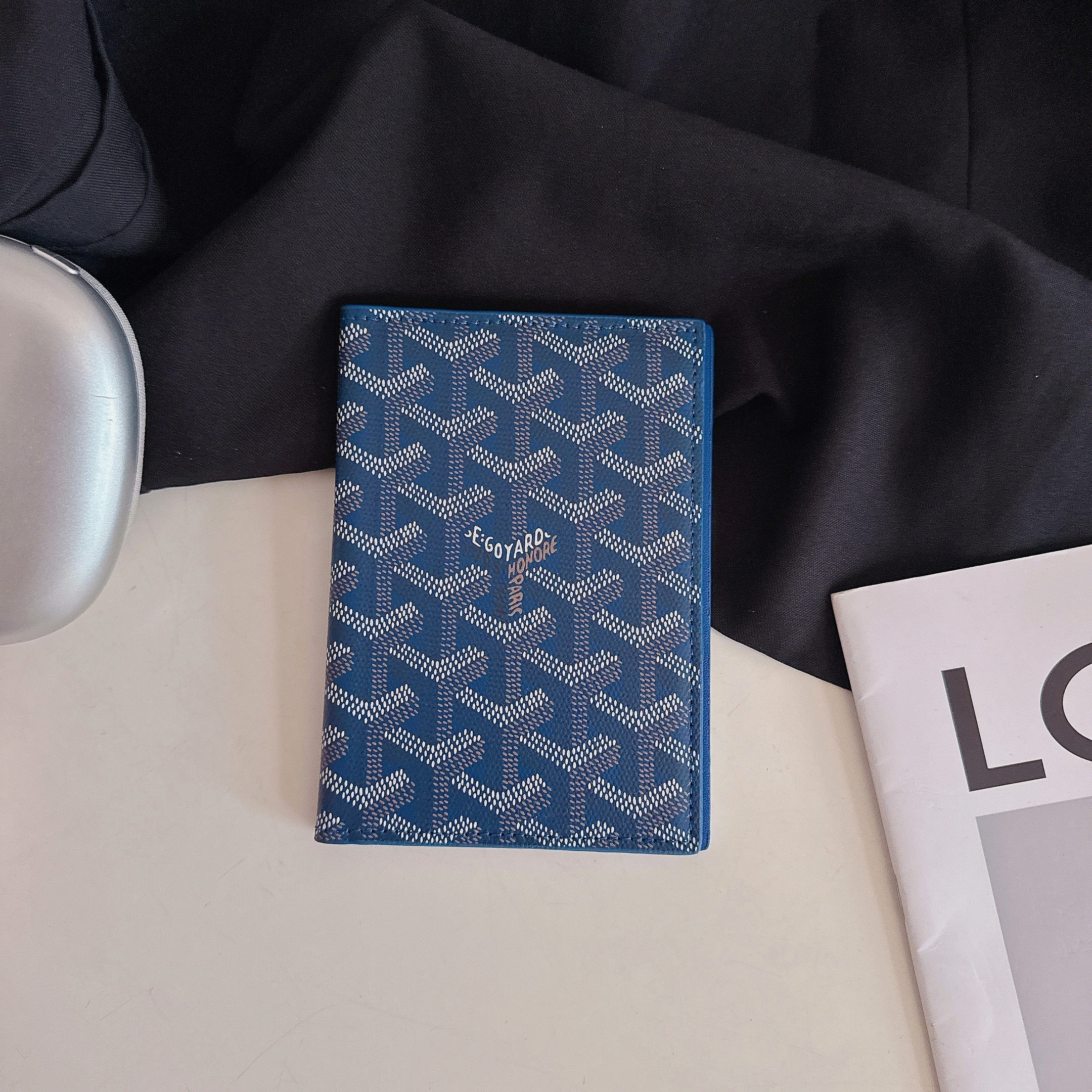 Classic Leather Touch Card Case