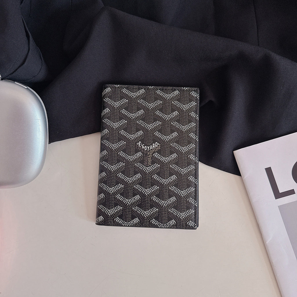Classic Leather Touch Card Case