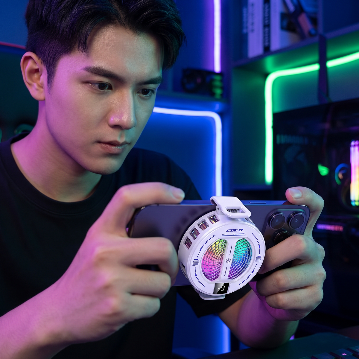 Magnetic Phone Cooler while gaming